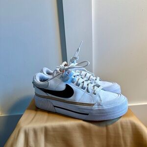 Women’s Nike Court Legacy Lift Platform Sneaker Size 7